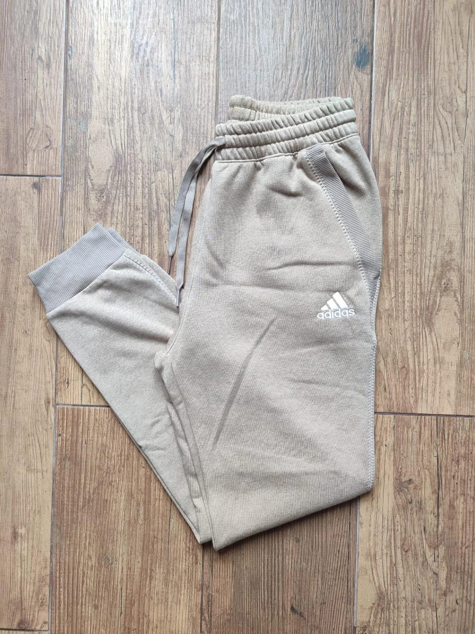 Calças Adidas Seasonal Essentials